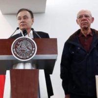 No se encontraron explosivos en el helicóptero accidentado en Puebla: Durazo (Video)