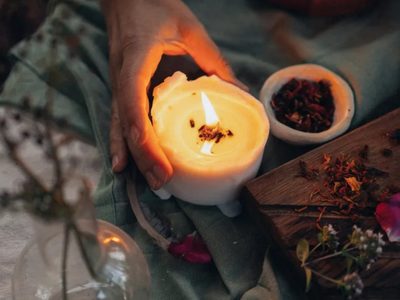 El poderoso ritual con esta planta para alejar las malas energías de la puerta de tu casa