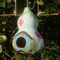 No tires las botellas de gaseosas: mirá cómo podés transformarla en estas casitas para pájaros para tu jardín