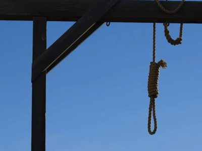 Irán ahorca públicamente a hombre que mató a un abogado con un rifle de caza
