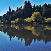 Lago Lolog imperdible: rutas, actividades y la magia de su playa a minutos de San Martín de los Andes