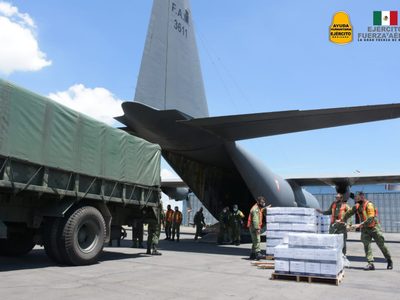 Fuerza Aérea Mexicana y Marina, en puente aéreo y naval para ayudar a Haití