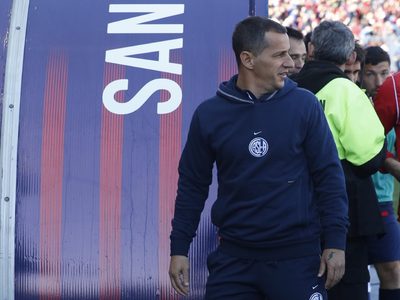 Ídolo de Boca y con poca experiencia: el entrenador que fue ofrecido a San Lorenzo
