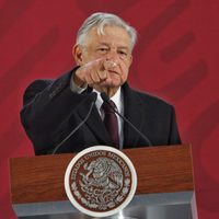 Apunta AMLO fracaso de reforma energética; anuncia recuperación de pozos