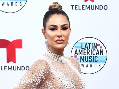 ¡Irreconocible! Ninel Conde muestra su nuevo rostro y desata una polémica. ¿Qué le pasó?