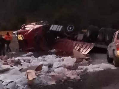 Volcó otro camión en la ruta 60 de Chile
