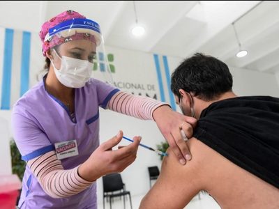 Coronavirus: más del 80% de los mayores de 18 años tienen la primera dosis