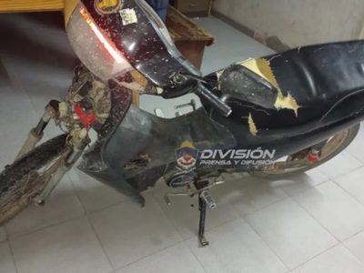 Detuvieron a dos delincuentes por robar una moto de una iglesia