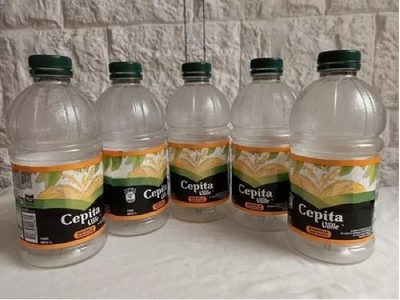 No tires las botellas de Cepita y hacé esta increíble lámpara colgante para realzar cualquier rincón de tu casa