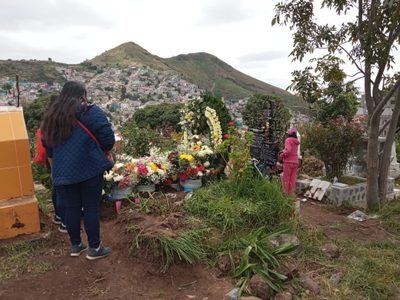 Sepultan a Paola y Dilan; cabildo aprueba fondo de 9 mdp para damnificados en Chiquihuite