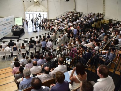 Atención universitarios: el ministro de Educación aclaró cuándo volverán las clases presenciales