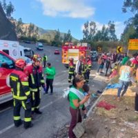 Accidente de autobús deja nueve muertos y 13 heridos