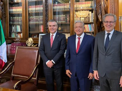 AMLO recibe a presidentes del CCE y CMN en el marco del plan antiinflacionario
