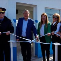 El Gobierno inauguró una posta policial en Plottier y destacó la inversión en seguridad
