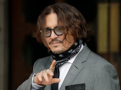 Otro giro: Johnny Depp es defendido por un guardia de seguridad que trabajó 9 años con él