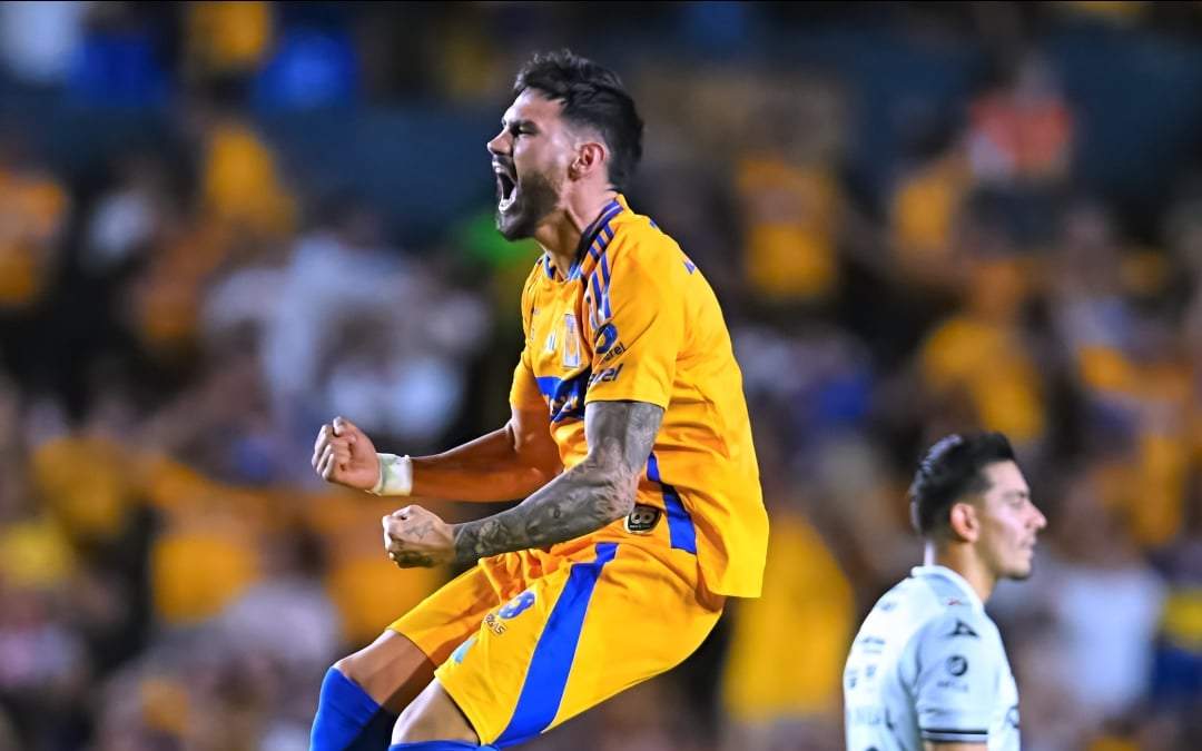 Con polémica arbitral Tigres elimina a Necaxa y consigue su boleto a semifinales