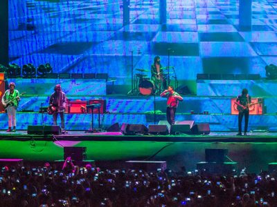 The Strokes, 53 mil devotos en actitud rockera