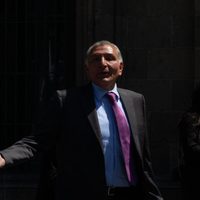Adán Augusto López no renunciará; pide a AMLO que lo releve el viernes