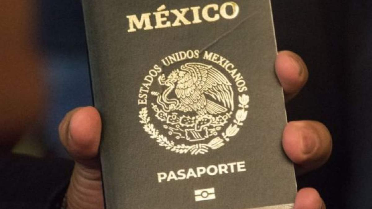 El consulado mexicano puede expedir un pasaporte de emergencia tras el robo o pérdida, con requisitos y costos establecidos.