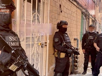 Policía recupera 17 departamentos invadidos en Ejército de Oriente, Iztapalapa