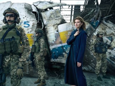 El presidente Zelenski y su esposa posan para Vogue en Ucrania con la guerra como telón de fondo