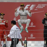 'Checo” hace su propio 7: logra podio en GP de Europa