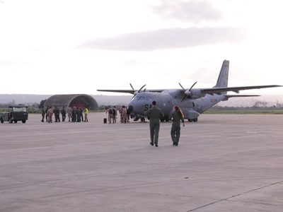España cierra su espacio aéreo a aviones de EU implicados en la guerra de Irán