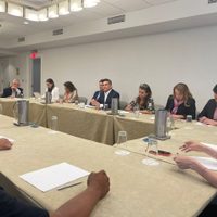 "Alito" Moreno viaja ahora a Washington; se reúne con migrantes y legisladores de EU