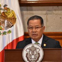 Flavino Ríos entrega el último informe de Javier Duarte