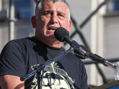 Para este diputado el Gobierno intenta “fragmentar sindicatos” para avanzar con la reforma laboral