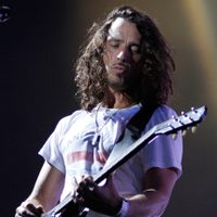 Autopsia apunta a que el cantante Chris Cornell se suicidó