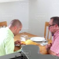 Revelan video de otro hermano de AMLO recibiendo dinero de David León
