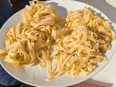 Pasta al huevo: el truco para que no se peguen y te salgan más ricas que las compradas