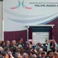 "¿Cuál es su enojo? Es irracional": López Obrador cuestiona a los detractores del AIFA