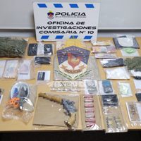 Desmantelan red de narcotráfico en Añelo: tres detenidos, decomiso millonario y armas incautadas