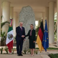 Sheinbaum recibe en Cancún al presidente de Alemania (Video)