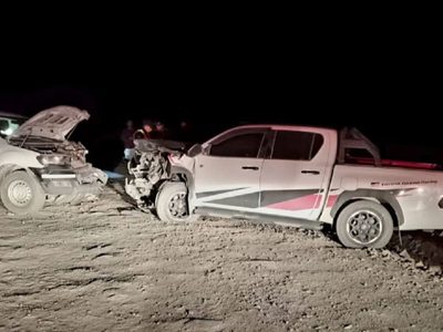 Cuatro personas heridas en el norte de Neuquén por un choque frontal en la ruta 6