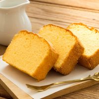 Budín de coco y naranja, súper húmedo y sin harina: fácil y económico, la receta perfecta para una tarde de mates