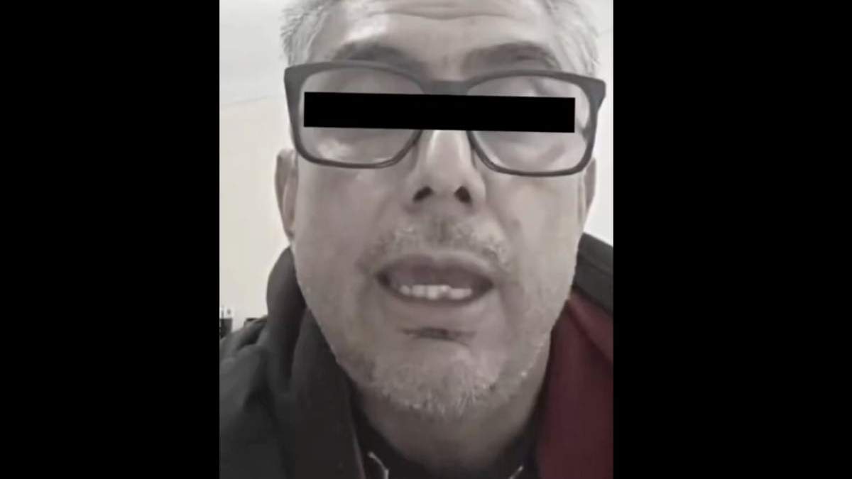 Víctor "N", profesor de tecnología y coro en la Escuela Secundaria 53 Quetzalcóatl de Ecatepec acusado de abuso sexual