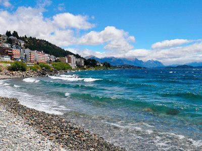 Estos son los consejos que da Prefectura Naval Argentina para navegar los lagos de la cordillera