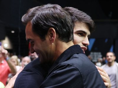 “Irá aprendiendo con la edad”: la recomendación que le brindó Federer a Carlos Alcaraz