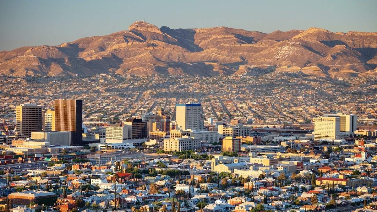 A partir de ahora, los habitantes de El Paso estarán bajo cuarentena  y toque de queda. Fuente: (Twitter)