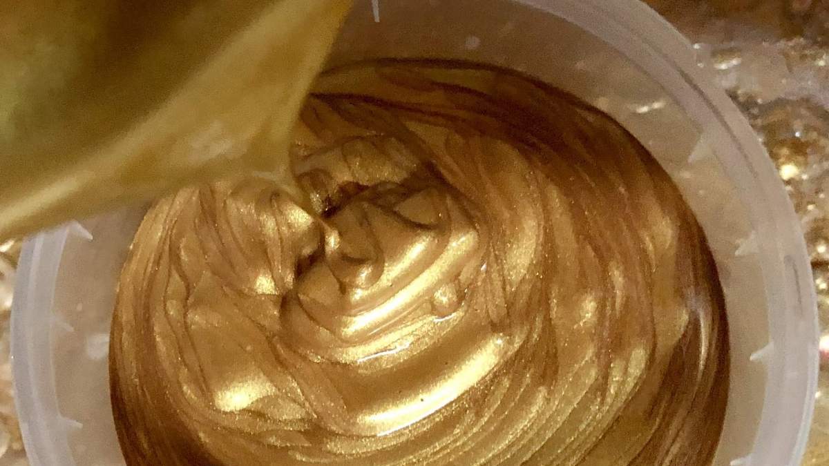 Cómo hacer tu propia pintura metalizada. Fuente: (X)