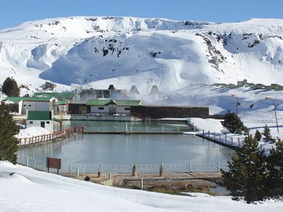 ¡Alerta! Usuarios denuncian el abandono de las Termas de Copahue