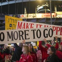 Manifestantes en Israel exigen al gobierno detener la guerra y completar el acuerdo de alto el fuego