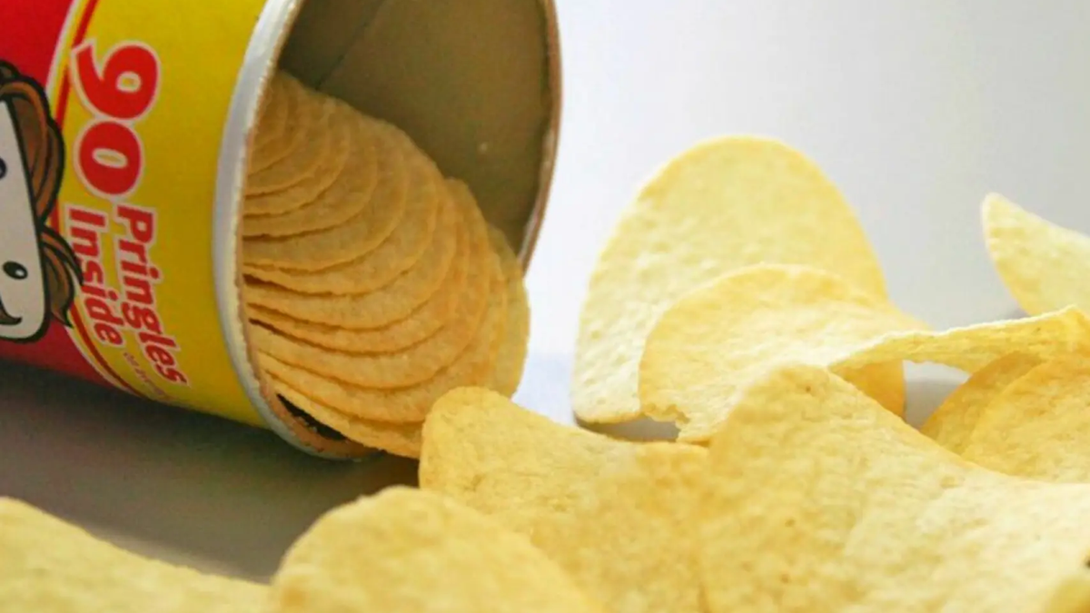 Latas de papas fritas. Fuente: (Instagram)