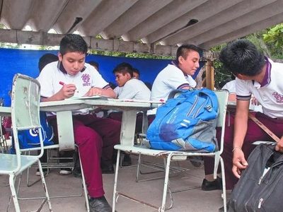Unión Nacional de Padres de Familia celebró que la SEP no modificó cierre del ciclo escolar