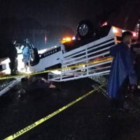 Vuelca camioneta con simpatizantes del PES en Chiapas; muere uno