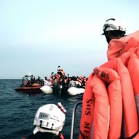 Crisis en el Mediterráneo: decenas de desaparecidos tras un naufragio cerca de Túnez