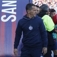 Ídolo de Boca y con poca experiencia: el entrenador que fue ofrecido a San Lorenzo